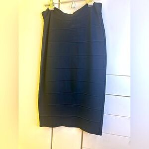 Black   Skirt BCBG MAXAZRIA size M